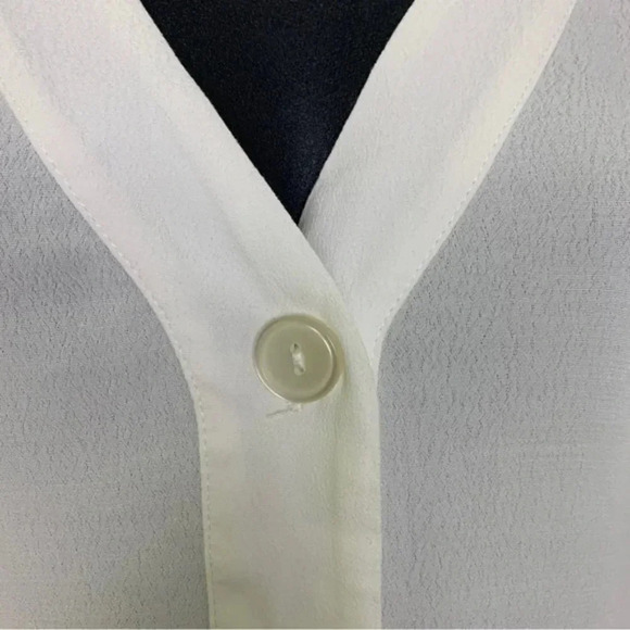 Reitmans Long Sleeve  White Blouse - Picture 3 of 8